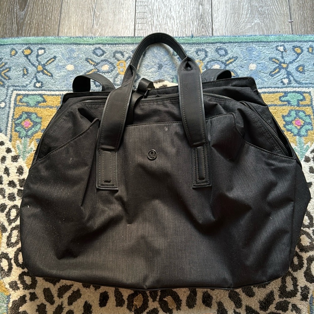 Lululemon original go getter bag